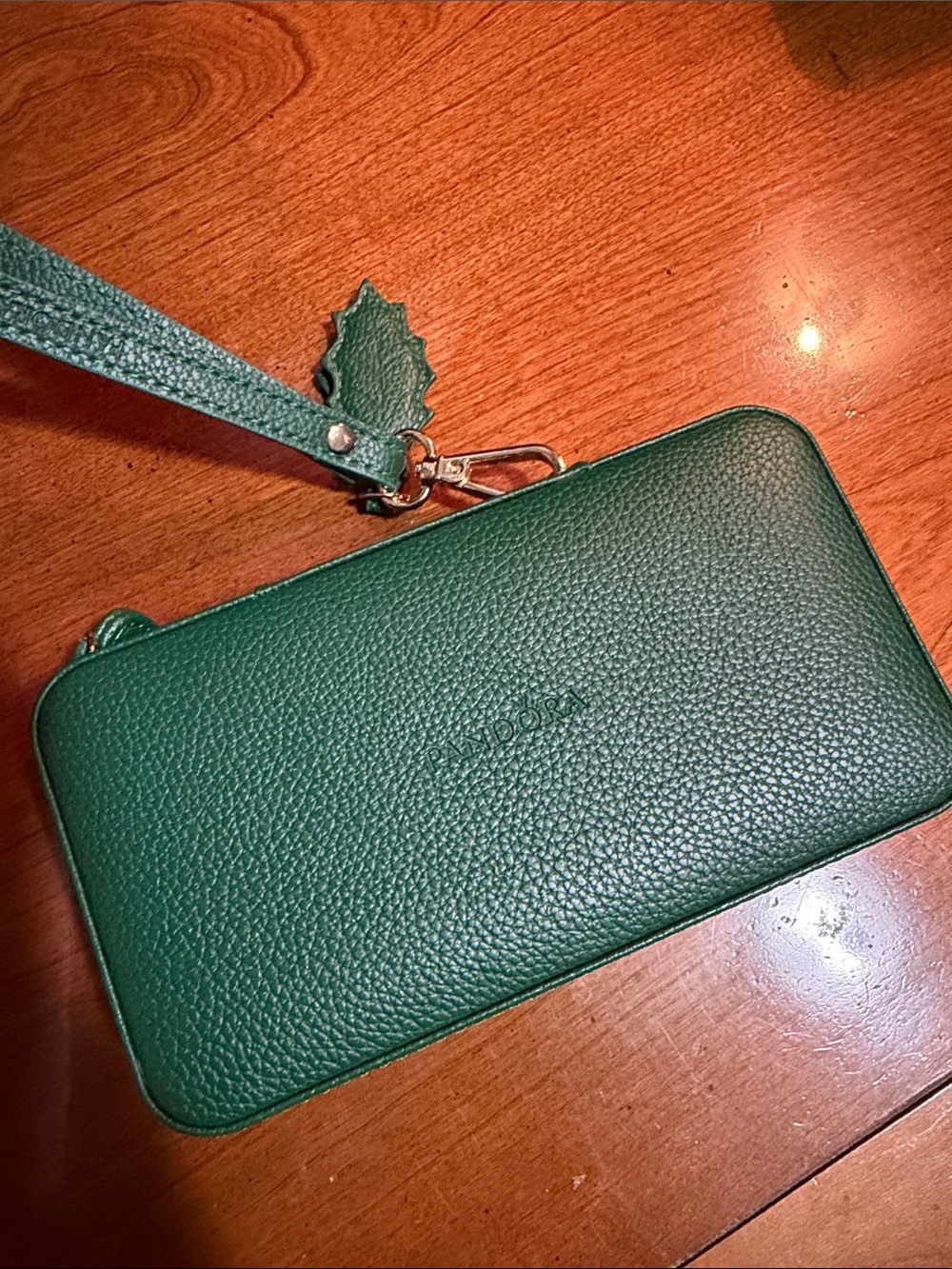 New Pandora limited edition Green Pebbled Travel Jewelry case
